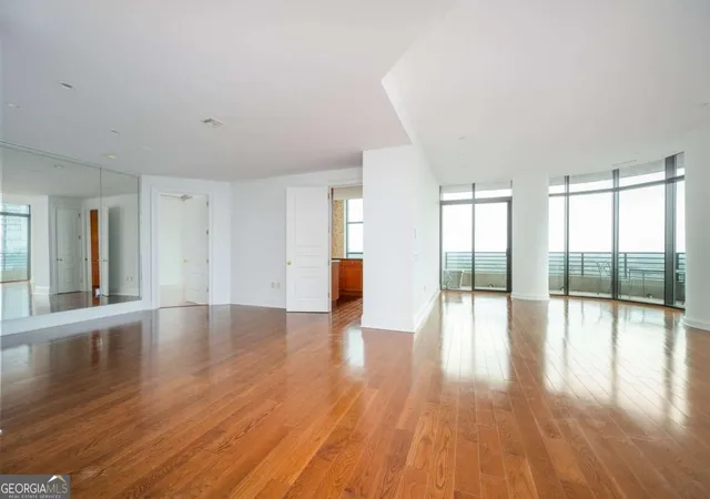 3rd image of 750 Park Ave Ne #21E, Atlanta, GA 30326 | MLS# 10826178