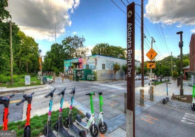 14th image of 1285 Ne Memorial Dr Se, Atlanta, GA 30317 | MLS# 10706309