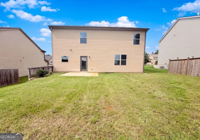 Photo 4 of Single family home for sale at 2048 Massey Ln, Winder, GA 30680 | MLS# 10821000 | Listing updated on 2026-10-29