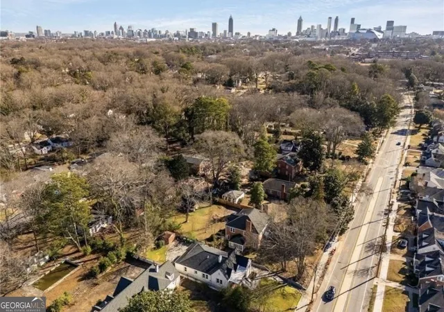 13th image of 1187 Ira St Sw, Atlanta, GA 30310 | MLS# 10660057