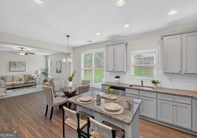 Photo 2 of Sale Pending at 102 Edgeview Ct, Dallas, GA 30157 | MLS# 10788468 | Listing updated on 2026-09-15