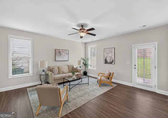 Photo 4 of Sale Pending at 102 Edgeview Ct, Dallas, GA 30157 | MLS# 10788468 | Listing updated on 2026-09-15