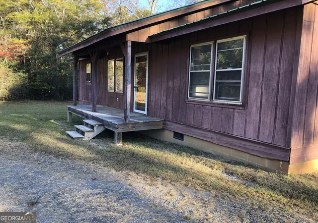 Photo 1 of Sale Pending at 302 Cantrell Rd, Cleveland, GA 30528 | MLS# 10631122 | Listing updated on 2026-01-24