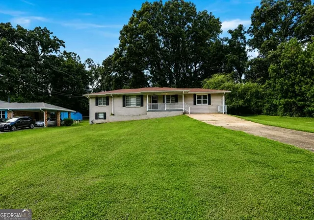 Photo 1 of Sale Pending at 2881 Treadway Dr, Decatur, GA 30034 | MLS# 10832841 | Listing updated on 2026-09-11