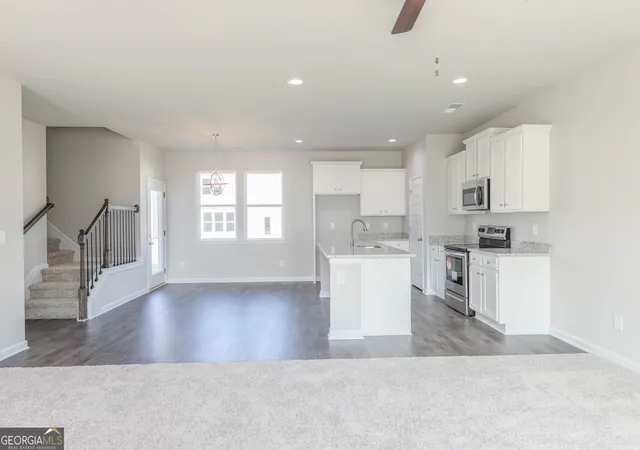 Photo 3 of Single family home for sale at 396 Crimson Feather Dr, Jefferson, GA 30549 | MLS# 10781992 | Listing updated on 2026-09-15