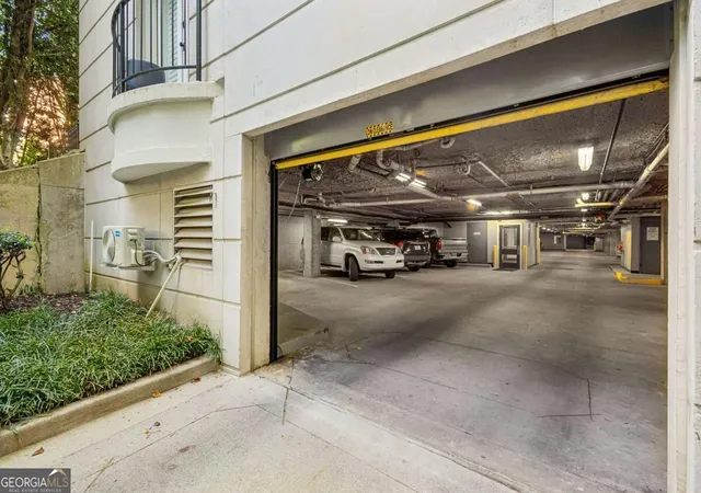 2nd image of 2960 Pharr Ct S Nw, Atlanta, GA 30305