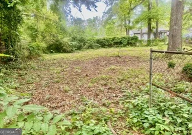Photo 3 of Single family home for sale at 562 Roxbury Dr, Riverdale, GA 30274 | MLS# 10813747 | Listing updated on 2026-09-04