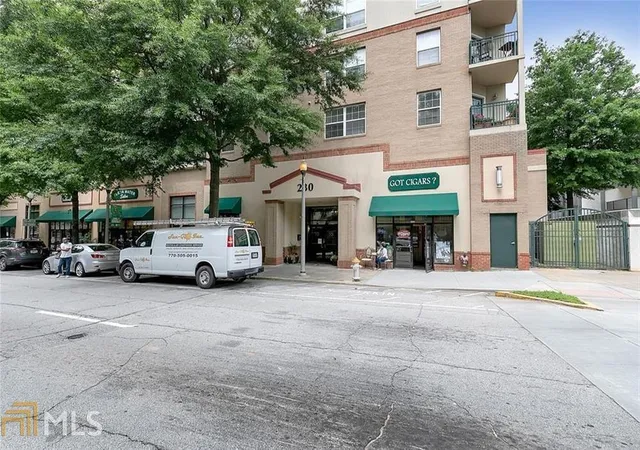 Condominium at 230 E Ponce De Leon Ave #626, Decatur, GA 30030 | MLS# 8970529 | | Sold on 2021-05-27