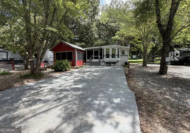 1st image of 66 Maple Wood Ln, Cleveland, GA 30528 | MLS# 10826219