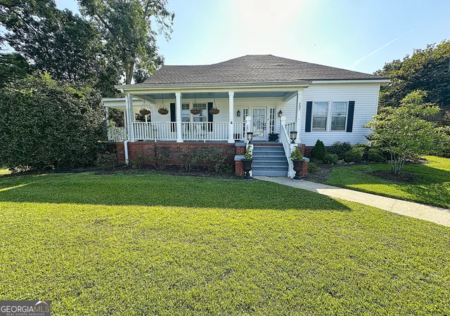 1st image of 207 College St, Hogansville, GA 30230 | MLS# 10828889