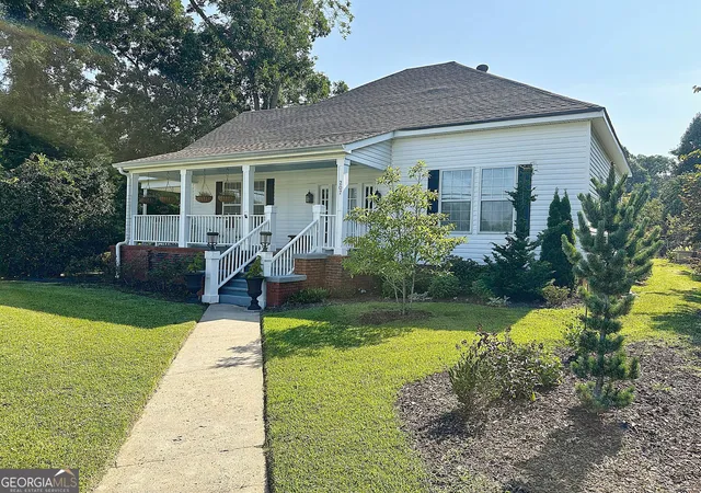 2nd image of 207 College St, Hogansville, GA 30230 | MLS# 10828889