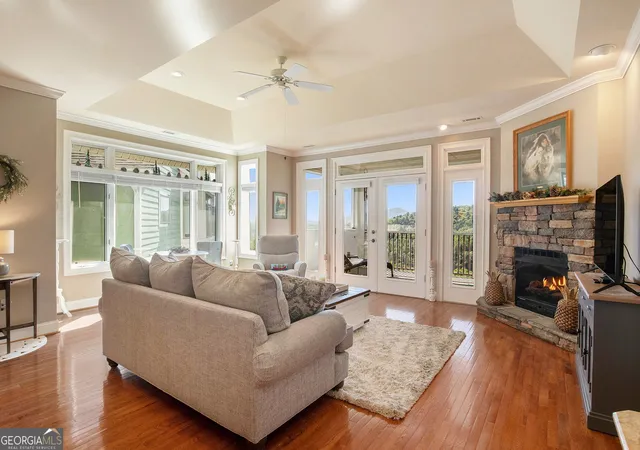 2nd image of 300 Bannister Dr, Clayton, GA 30525