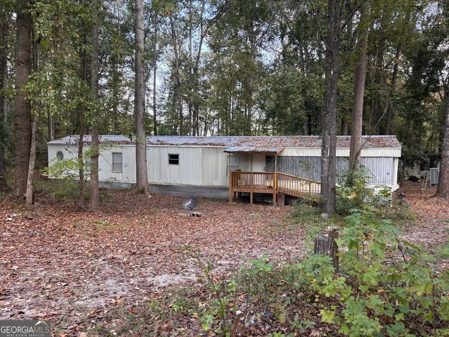 Photo 1 of Manufactured home for sale at 12 Roberts Rd, Whitesburg, GA 30185 | MLS# 10874558 | Listing updated on 2026-10-27