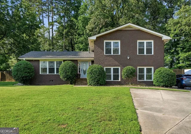 1st image of 2725 Spring Dr, Cumming, GA 30041 | MLS# 10785318