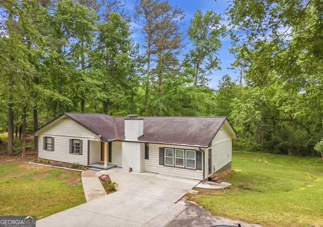 1st image of 3186 White Rd Ne, Conyers, GA 30012 | MLS# 10761298