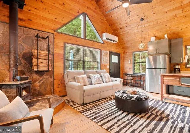 5th image of 220 Oak Loop #7, Mineral Bluff, GA 30559 | MLS# 10805806