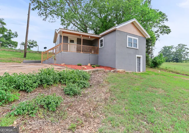 Homes for sale in West Point, GA | 6033 Whitesville Rd, West Point, GA 31833 | MLS# 10764396