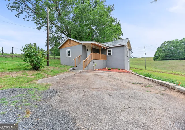 Homes for sale in West Point, GA | 6033 Whitesville Rd, West Point, GA 31833 | MLS# 10764396