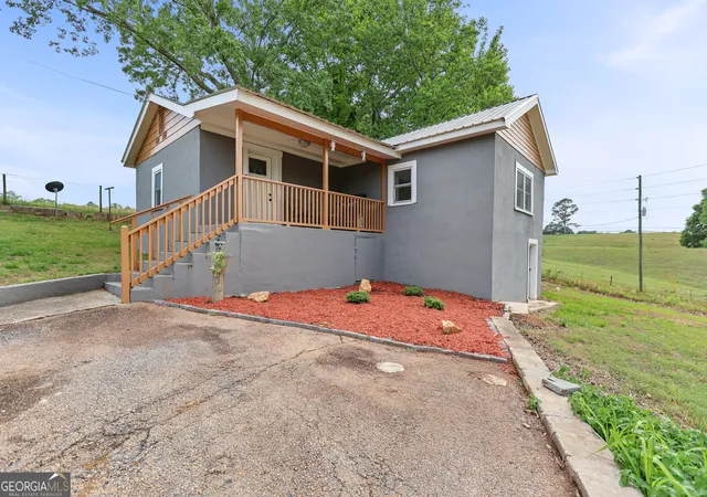 Homes for sale in West Point, GA | 6033 Whitesville Rd, West Point, GA 31833 | MLS# 10764396