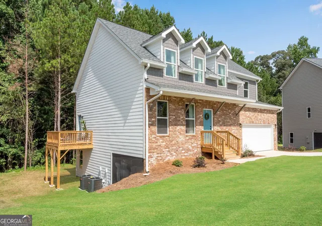 Photo 2 of Single family home for sale at 3408 Ashford Loop, Ellenwood, GA 30294 | MLS# 10832793 | Listing updated on 2026-09-08