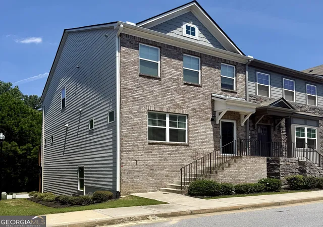 Photo 2 of Townhouse for sale at 222 Ismal Dr Sw, South Fulton, GA 30331 | MLS# 10823920 | Listing updated on 2026-10-05