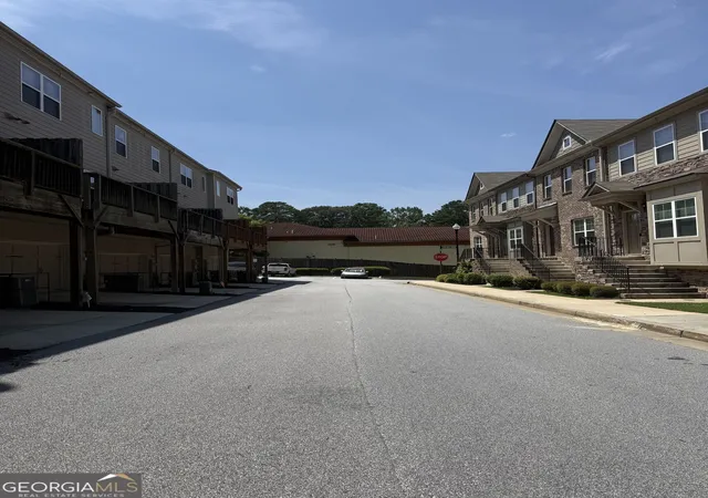 Photo 3 of Townhouse for sale at 222 Ismal Dr Sw, South Fulton, GA 30331 | MLS# 10823920 | Listing updated on 2026-10-05
