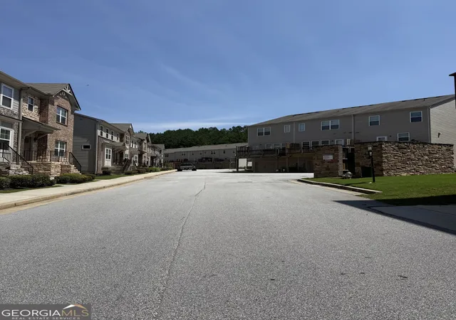 Photo 3 of Townhouse for sale at 222 Ismal Dr Sw, South Fulton, GA 30331 | MLS# 10823920 | Listing updated on 2026-10-08
