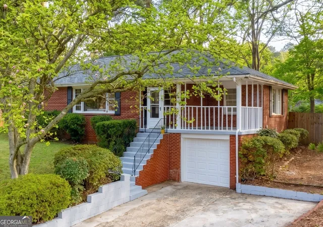 Photo 1 of Sale Pending at 282 Willis Ml Rd Sw, Atlanta, GA 30311 | MLS# 10806540 | Listing updated on 2026-09-15