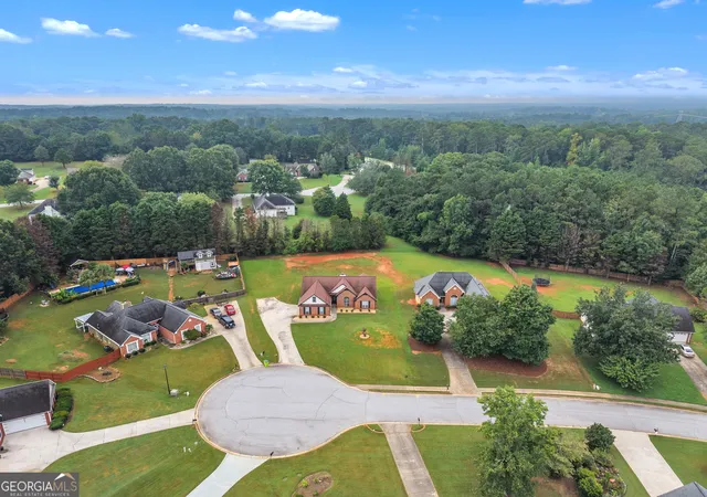 Photo 3 of Sale Pending at 1808 Francon Ct Sw, Conyers, GA 30094 | MLS# 10835484 | Listing updated on 2026-09-25