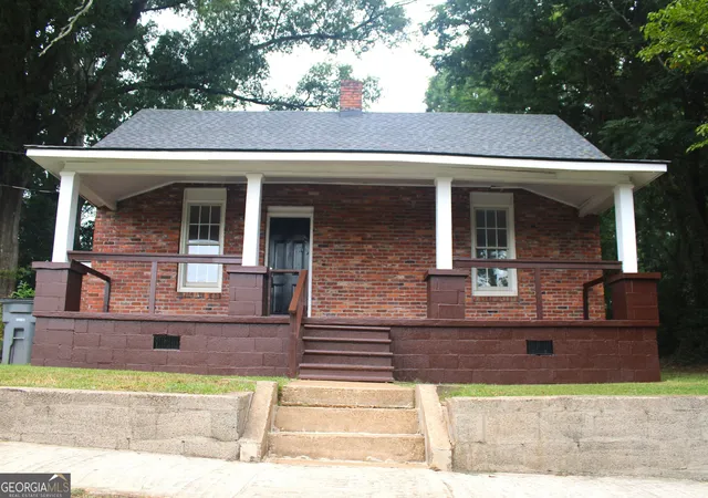 Photo 3 of Single family home for sale at 906 Callaway Ave, Lagrange, GA 30240 | MLS# 10820472 | Listing updated on 2026-08-20