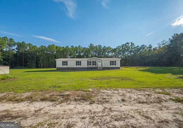 Photo 2 of Manufactured home for sale at 250 Brio Ln, Brunswick, GA 31523 | MLS# 10831233 | Listing updated on 2026-09-17