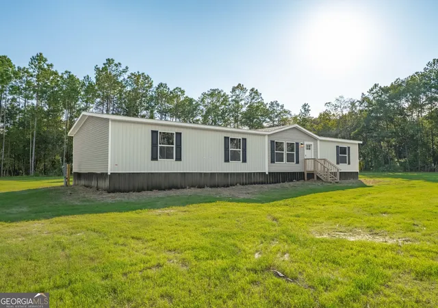 Photo 4 of Manufactured home for sale at 250 Brio Ln, Brunswick, GA 31523 | MLS# 10831233 | Listing updated on 2026-09-17