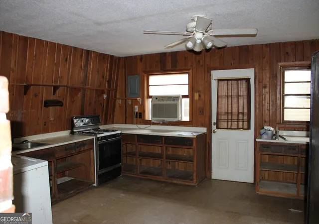 Photo 3 of Sale Pending at 3595 Gumlog Rd, Martin, GA 30557 | MLS# 10452197 | Listing updated on 2026-08-08
