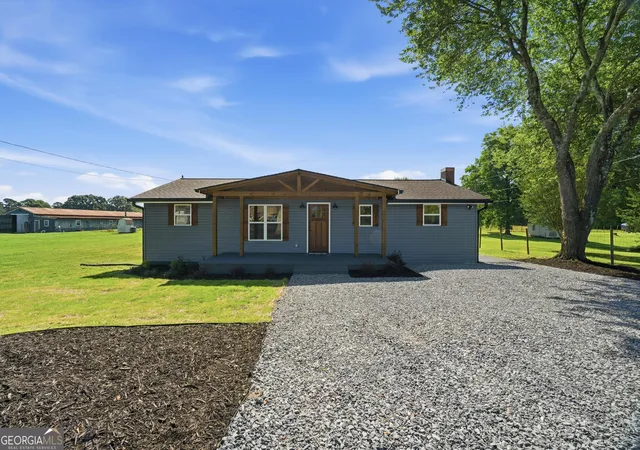 Homes for sale in Rockmart, GA | 93 Garrett Rd, Rockmart, GA 30153 | MLS# 10780145