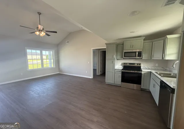 Photo 4 of Single family home for sale at 517 Nickies Way, Statesboro, GA 30458 | MLS# 10822260 | Listing updated on 2026-09-28