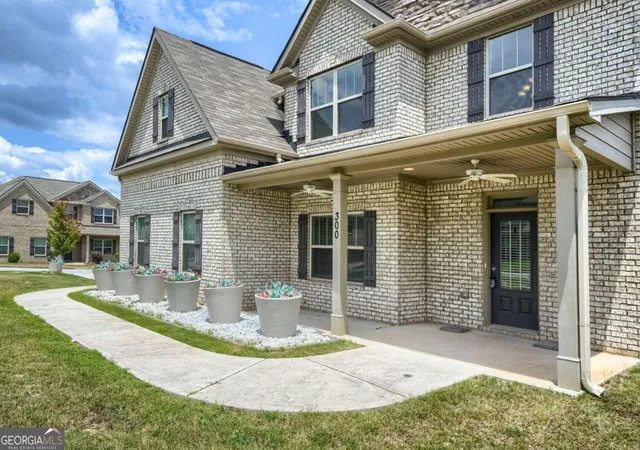 4th image of 300 Olympian Dr, Ellenwood, GA 30294 | MLS# 10807249
