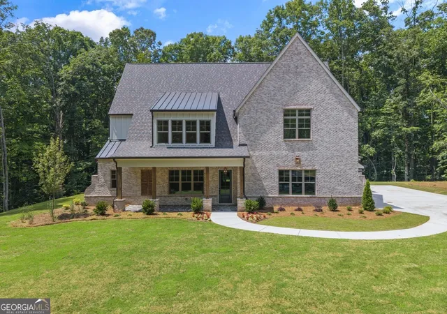 Photo 2 of Single family home for sale at 879 Arnold Ml Rd, Woodstock, GA 30188 | MLS# 10706660 | Listing updated on 2026-08-14