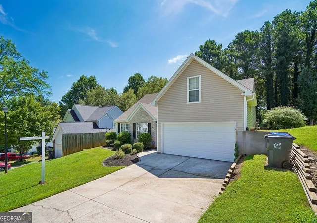 Photo 2 of Single family home for sale at 1077 Woodsong Pass Ct, Lawrenceville, GA 30043 | MLS# 10809010 | Listing updated on 2026-09-16