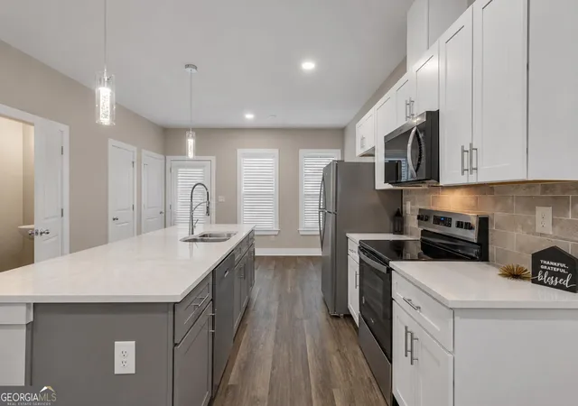 4th image of 697 Fayetteville Rd Se, Atlanta, GA 30316 | MLS# 10818533