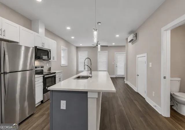 5th image of 697 Fayetteville Rd Se, Atlanta, GA 30316 | MLS# 10818533