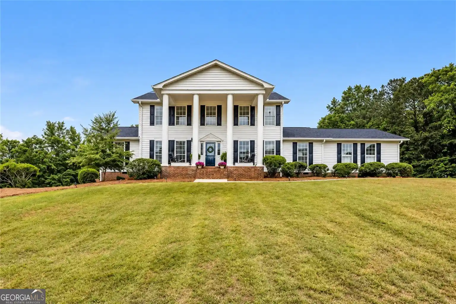 Photo 1 of Single family home for sale at 32 Quail Run, Hoschton, GA 30548 | MLS# 10856411 | Listing updated on 2026-10-15