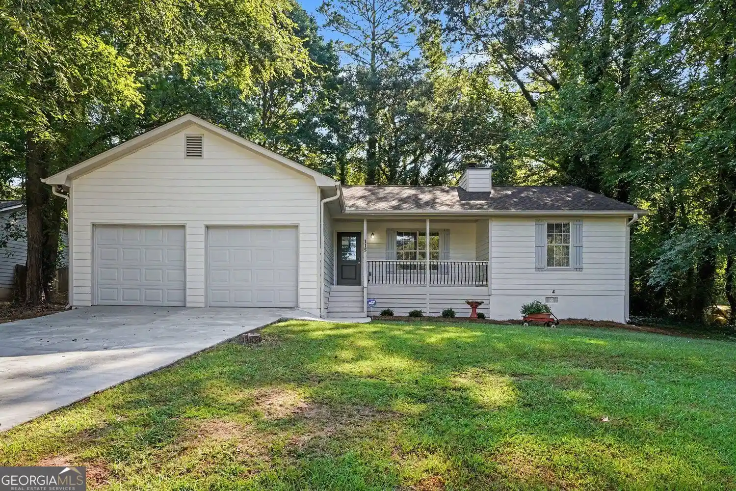 Single family home for sale at 115 Lakeview Dr, Stockbridge, GA 30281 | MLS# 10881908