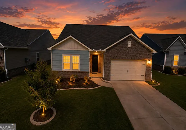 1st image of 4424 Kendrick Cir, Loganville, GA 30052 | MLS# 10831582