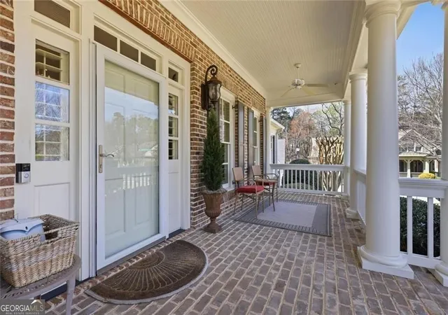 Photo 2 of Sale Pending at 807 Village Greene Nw, Marietta, GA 30064 | MLS# 10788314 | Listing updated on 2026-09-11