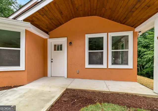 Photo 3 of Single family home for sale at 596 Watson St, Toccoa, GA 30577 | MLS# 10594457 | Listing updated on 2026-07-27