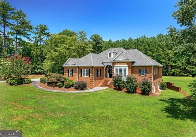 2nd image of 685 Melody Ln, Hartwell, GA 30643 | MLS# 10813901