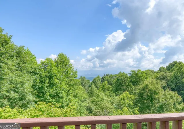 Photo 4 of Single family home for sale at 880 Locust Trl, Hiawassee, GA 30546 | MLS# 10784935 | Listing updated on 2026-07-13