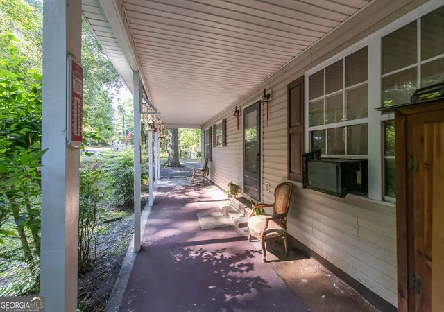 Photo 3 of Sale Pending at 526 Susan Dr, Villa Rica, GA 30180 | MLS# 10802400 | Listing updated on 2026-09-07