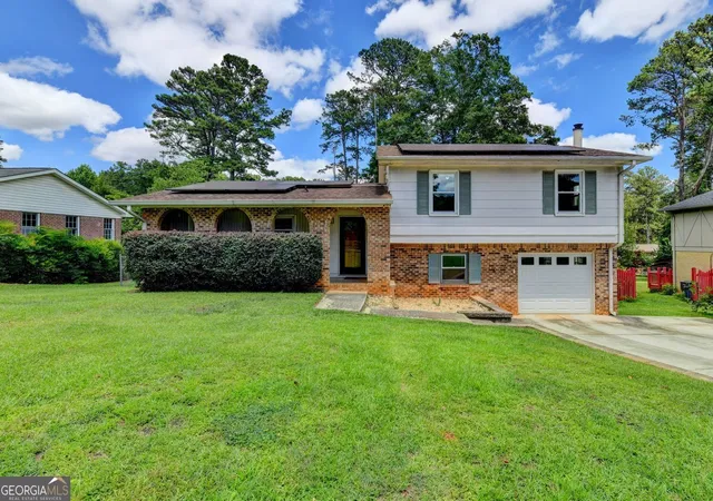 Photo 2 of Sale Pending at 1577 Harbour Oaks Rd, Tucker, GA 30084 | MLS# 10792872 | Listing updated on 2026-09-28