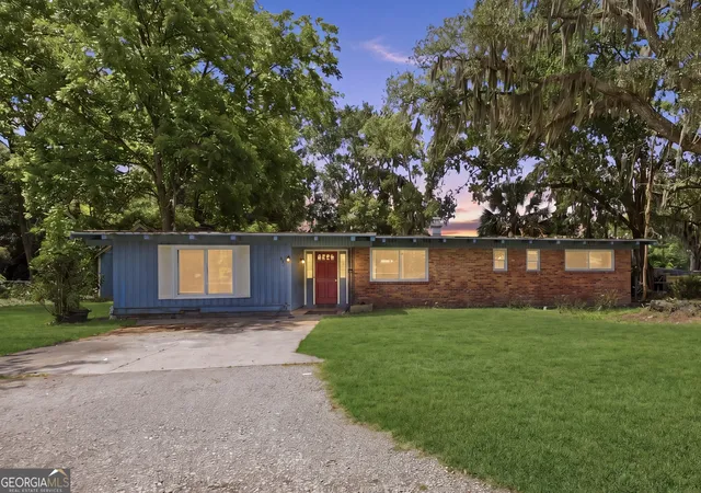 Photo 1 of Single family home for sale at 213 Chippewa Dr, Savannah, GA 31406 | MLS# 10772420 | Listing updated on 2026-06-04